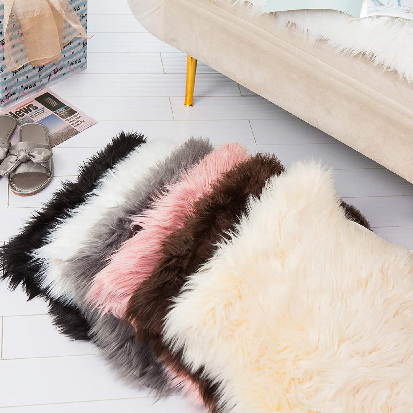 Faux Sheepskin Fur Area Rug Set, Black, 2x3 Feet, Fluffy Soft Plush Shaggy Carpet for Indoor Use, Ideal for Sofa, Chair, Bedroom, Living Room, and Home Décor