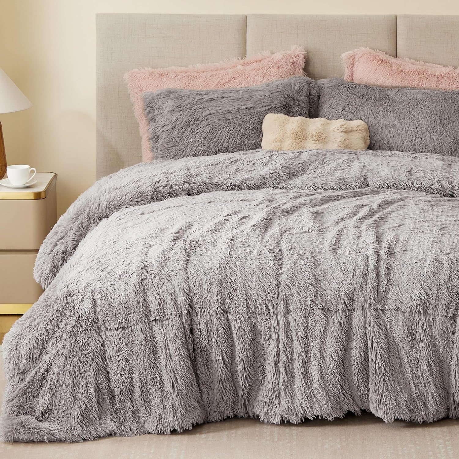 Malea Shaggy Comforter Set - Long Faux Fur Cozy Down Alternative, Modern Ultra Soft All-Season Bedding with Matching Sham, King/Cal King, Grey, 3 Piece